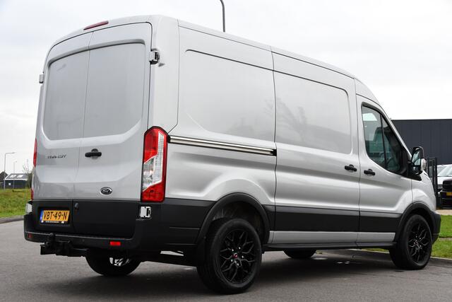 Ford TRANSIT 2.0 TDCI L2H2 PB Edition Camera, Cruise, Carplay, Automaat, 130pk, Multimedia, Trekhaak, NAVI, Uniek!