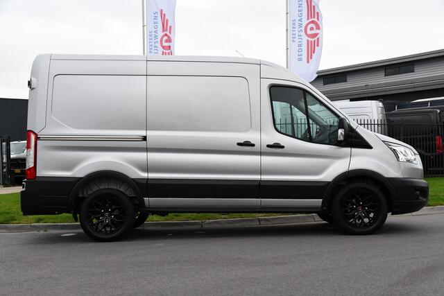Ford TRANSIT 2.0 TDCI L2H2 PB Edition Camera, Cruise, Carplay, Automaat, 130pk, Multimedia, Trekhaak, NAVI, Uniek!