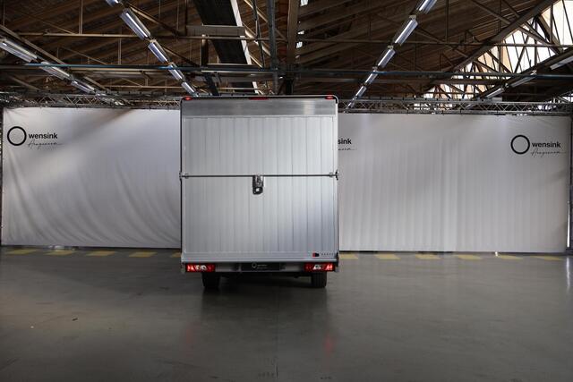 Ford TRANSIT 350 2.0 TDCI L4H1 Trend Bakwagen | Uit voorraad leverbaar | Karhof Gesloten Bak + Overloopklep | Kenteken 2024 | Bluetooth | Cruise Control | Voorruitverwarming | Laadvermogen 1200KG + |