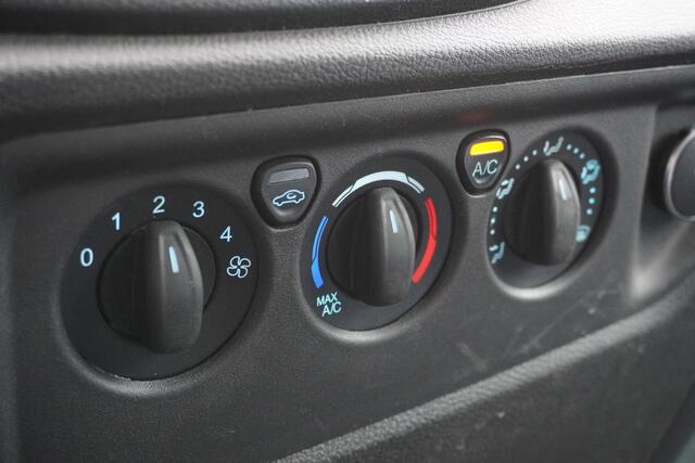 Ford TRANSIT 2.0 TDCI 130PK L3H2 EURO 6 - Airco - Navi - Cruise - Camera - ¤ 11.900,- Excl.