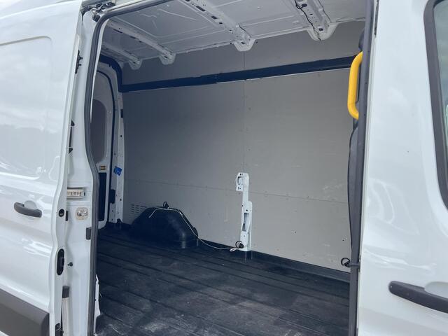 Ford TRANSIT 350 2.0 TDCI L3H3 Trend Zuid | 170pk | Airco | Cruise control | Parkeersensoren