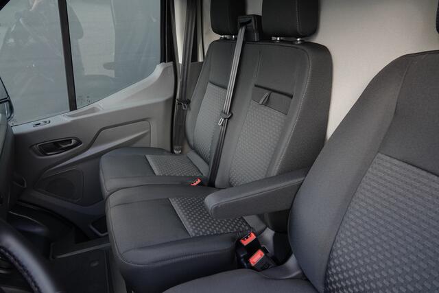 Ford TRANSIT L2H2 | 165Pk A8 Aut. | Raptor Edition | 2x Schuifdeur | Achteruitrijcamera | Trekhaak | 19'' | Agate Black