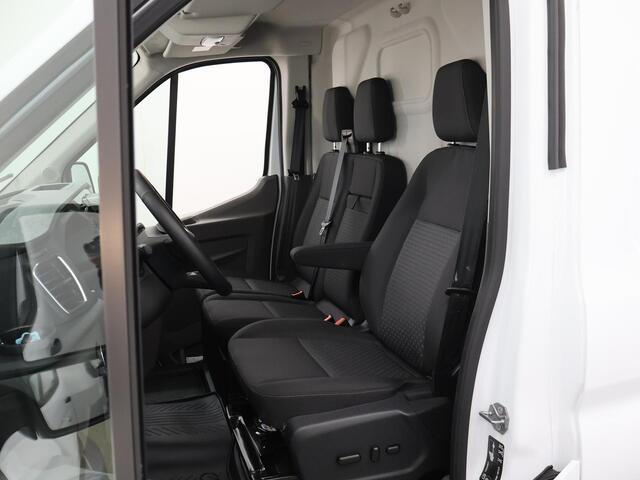 Ford TRANSIT 350 2.0 TDCI | L3 H2 | TREND | ADAPTIEVE CRUISE | STOELVERWARMING | TREKHAAK | STUURWIELVERWARMING | CAMERA | PARKEERSENSOREN | NAVIGATIE | CARPLAY / ANDROID AUTO | BLIND SPOT | INKLAPBARE SPIEGELS