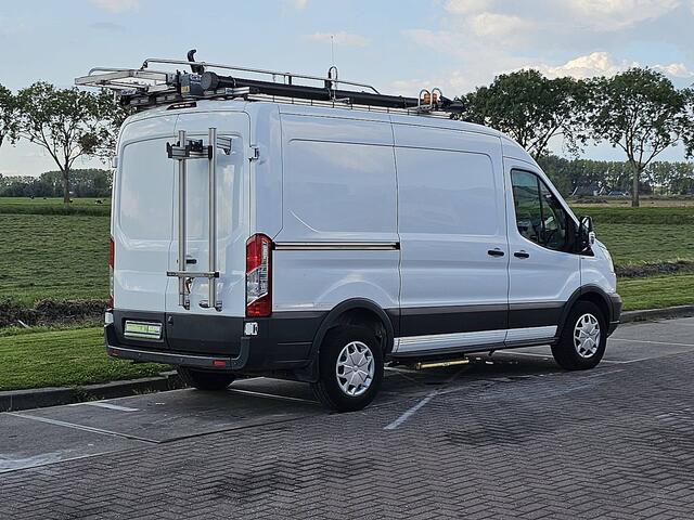 Ford TRANSIT 350 2.0 TDCI L2H2 Trend Imperiaal Werkplaats-Inrichting Navi Airco Camera 130Pk Euro6 Oh-Historie 1e Eigenaar!