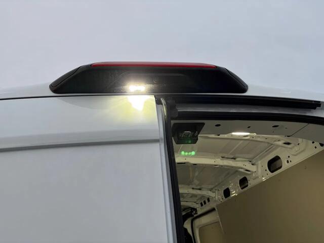 Ford TRANSIT 2.0TDCI L2H2 Automaat Airco Navi Cruisecontrol Trekhaak Nieuw BPM VRIJ