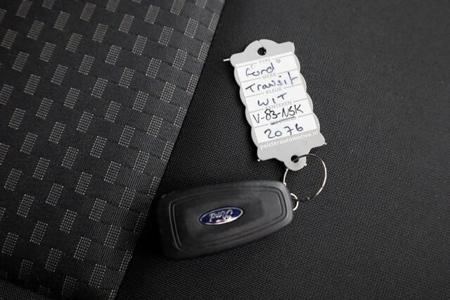 Ford TRANSIT 350 2.0 TDCI 130pk L2H2 Trend Airco Easy Acces Laadklep 500kg 03-2022