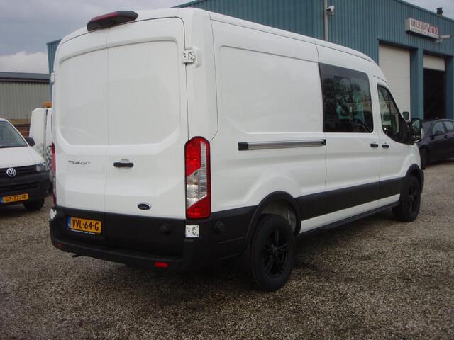 Ford TRANSIT 350L Dubbele Cabine 15 km 12 inch scherm Trend