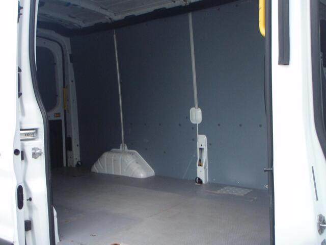 Ford TRANSIT 350 L3 RWD Trend 114993 km bj 18