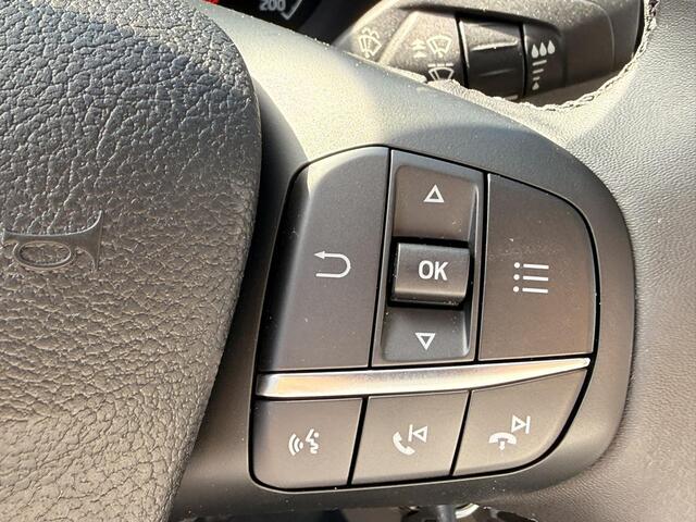 Ford TRANSIT 350 2.0 TDCI L4H3 Trend RWD | 130pk | Navigatiesysteem SYNC4 | Stoelverwarming | Elektrisch inklapbare buitenspiegels | Elektrisch verstelbare bestuurdersstoel | Passagiersairbag | Allweather banden | Laadruimte beschermingspakket | 150 watt/230V aanslui