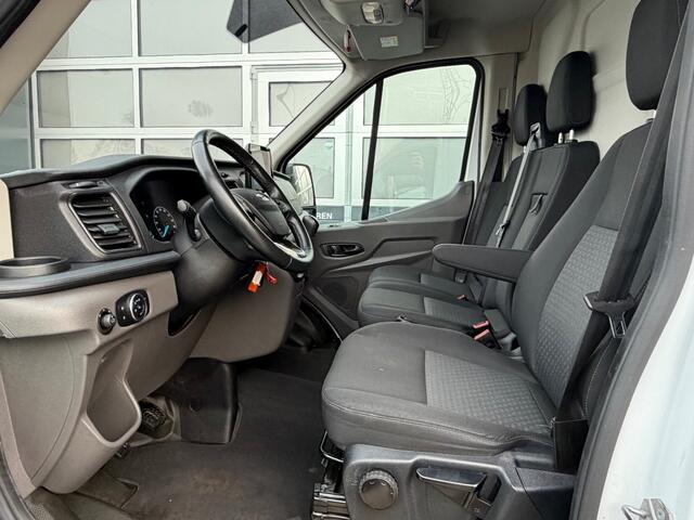 Ford TRANSIT 350 2.0 TDCi 130PK L2H2 / Laadlift / Koeling / NL Auto NAP / Zonnepanelen / Navi / Koelwagen / Laadklep
