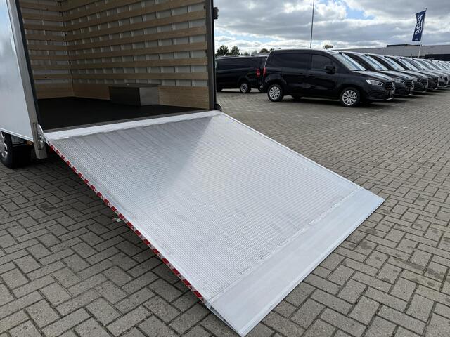 Ford TRANSIT 350 2.0 TDCI | L4 H1 | TREND | SKELETAL | BAKWAGEN KARHOF GESLOTEN BAK INCL. OVERLOOP KLEP | UIT VOORRAAD LEVERBAAR | KENTEKEN 2024 | 170 PK | AIRCO | CRUISE CONTROL | DAB+ | LANE-ASSIT | 3-ZITS