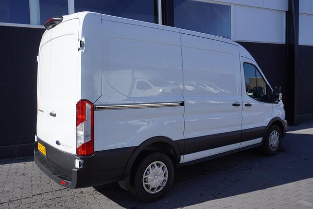 Ford TRANSIT 2.0 TDCI 130PK L2H2 - EURO 6 - Airco - Navi - Cruise - ¤17.950,- Excl.