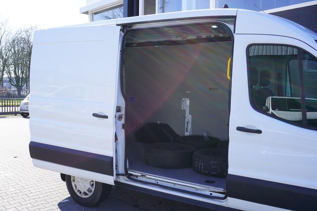 Ford TRANSIT 2.0 TDCI 130PK L2H2 - EURO 6 - Airco - Navi - Cruise - ¤17.950,- Excl.