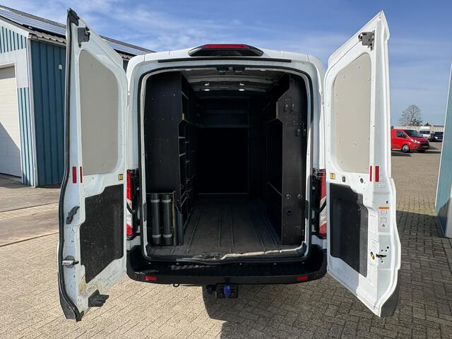 Ford TRANSIT 350 2.0 170Pk TDCI L2H2 Trend / Cruise / Airco / Navi / Trekhaak / Apk t/m 06-02-2027