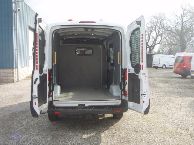 Ford TRANSIT 350 L2H2 zeer nette Trend 88503 km bj 2019