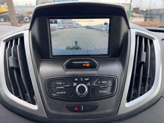 Ford TRANSIT 330 2.0 TDCI 170pk Euro 6 L2 H2 Trend Airco,Navigatie,Camera,3 Zits