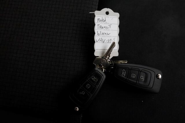 Ford TRANSIT 350 2.0 TDCI 130pk E6 Bakwagen met achterdeuren 2 Persoons 12-2020