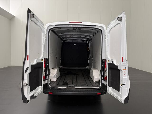 Ford TRANSIT 2.0TDCi 130PK L3H2 | Euro 6 | 2023 | Airco | Cruise | 3-Zits | Betimmering
