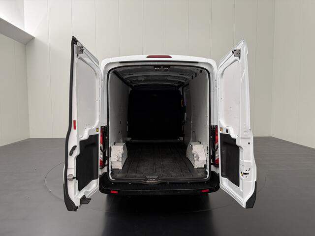 Ford TRANSIT 2.0TDCi 130PK L3H2 | Euro 6 | Airco | Cruise | 3-Zits