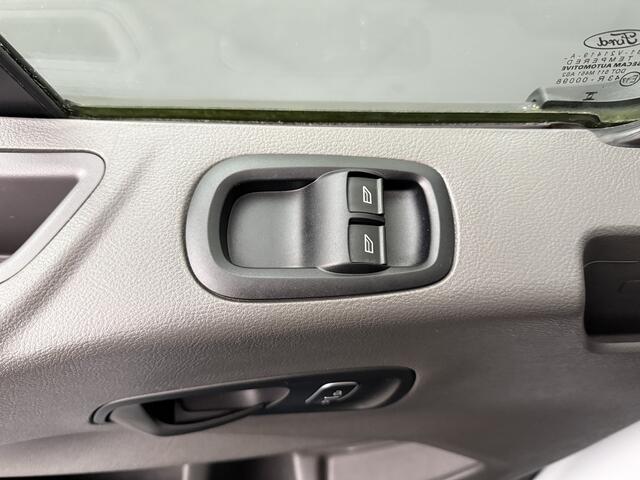 Ford TRANSIT 2.0TDCi 130PK L3H2 | Euro 6 | Airco | Cruise | 3-Zits