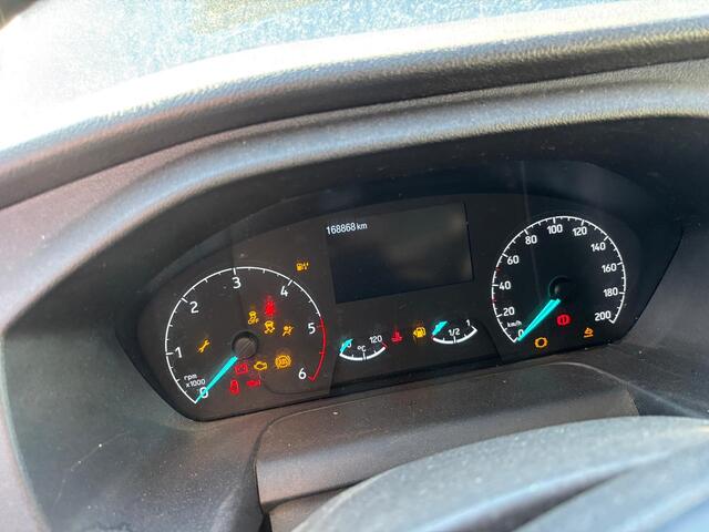 Ford TRANSIT 330 2.0 TDCI L3H2 Trend | 3 Zitplaatsen | Trekhaak | Parkeer Camera | LET OP MOTOR STUK