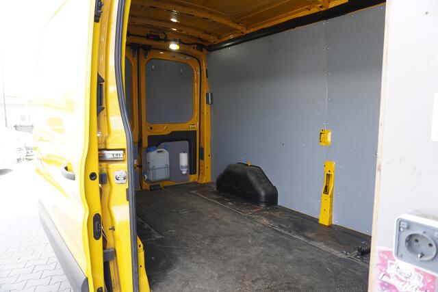 Ford TRANSIT 2.0 TDCI L3H2 EURO 6 - Airco - Cruise - Trekhaak - ¤ 14.900,- Excl.