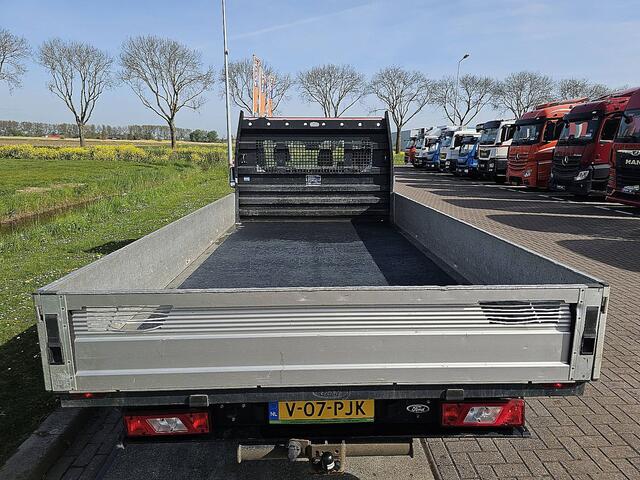 Ford TRANSIT 350 2.0 TDCI L4H1 L4 Open Laadbak Airco Trekhaak PDC Euro6 131 PK!