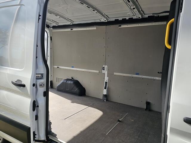 Ford TRANSIT 350 L3H2 2.0 TDCI Trend 130 pk Lane assist | Stoelverwarming | Cruise control | PDC v+a | Bluetooth