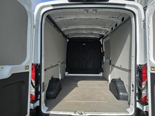 Ford TRANSIT 350 L3H2 2.0 TDCI Trend 130 pk Lane assist | Stoelverwarming | Cruise control | PDC v+a | Bluetooth