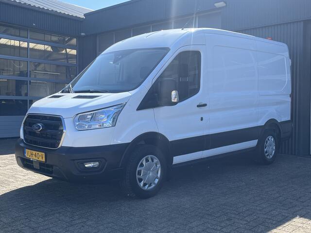 Ford TRANSIT 350 2.0 TDCI L2H2 RWD 170pk Kastinrichting Werkplaatsinrichting Airco Cruise controle Navigatiesysteem Telefoonverbinding Parkeersensoren voor en achter 2-Persoons Bpm vrij Sortimo Werkplaats Omvormer St