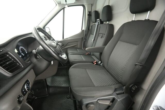 Ford TRANSIT 2.0 TDCI L3H2 | Airco | Cruise | 3 Zits | 2xSchuifdeur | Parkeersens.