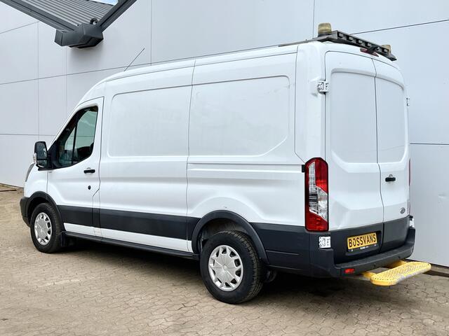 Ford TRANSIT 2.0 TDCI 130PK L2H2 Airco Cruise Control Parkeersensoren Stoelverwarming Zwaailampen Kastwand Inbouw