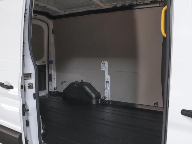 Ford TRANSIT 310 2.0 TDCI L2H2 Trend Automaat Airco Navi Bluetooth Camera Navi