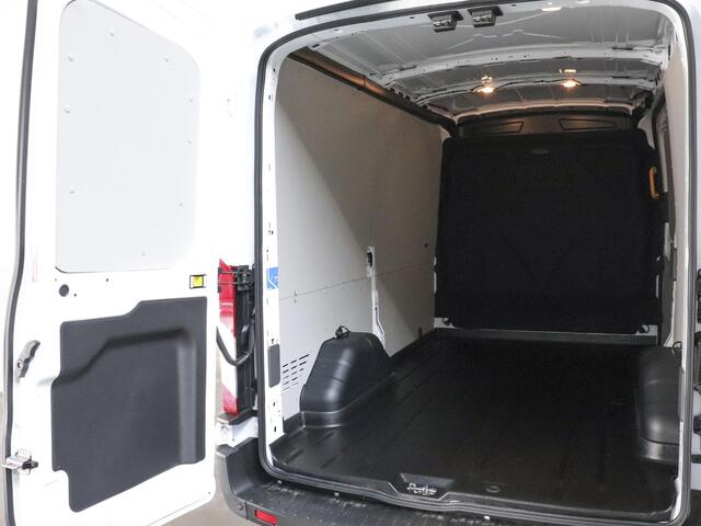 Ford TRANSIT 310 2.0 TDCI L2H2 Trend Automaat Airco Navi Bluetooth Camera Navi