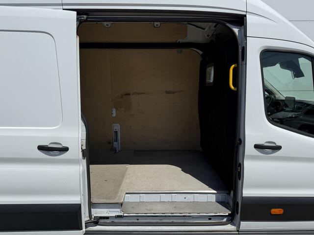 Ford TRANSIT 2.0 TDCI 130PK L4H3 Airco Cruise Control Lane Assist Camera Navigatie Carplay Parkeersensoren v+a