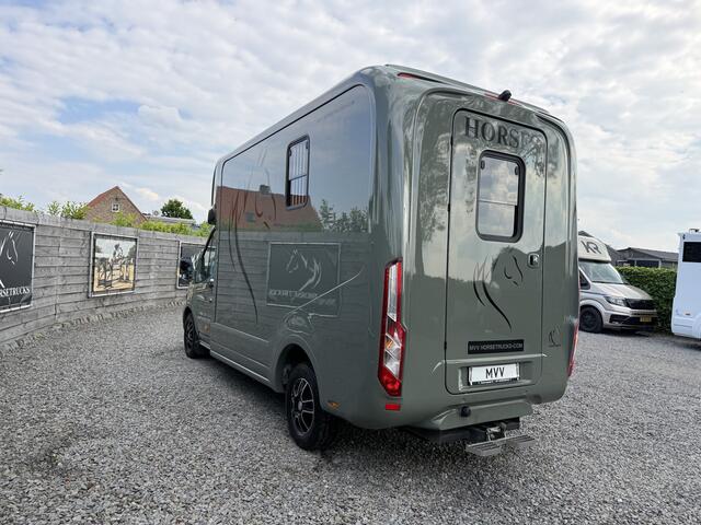 Ford TRANSIT | Horsetruck | KRISMAR | STALLION 3XL | 2024 | HENGST | 39.400KM | AUTOMAAT | 3-SEAT | L3 | SUPERDELUXE | BELGISCH KENTEKEN