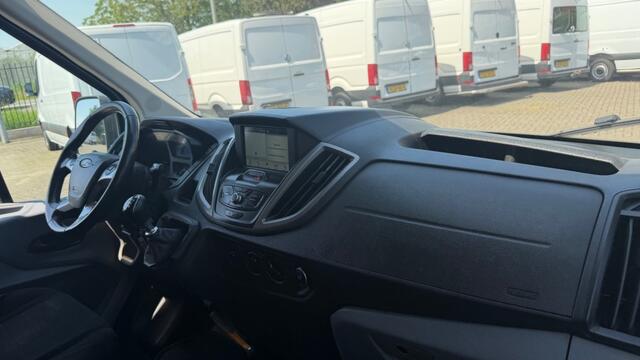 Ford TRANSIT 2.0 TDCI 96KW 131PK L2H2 EURO 6 AIRCO/ CRUISE CONTROL/ NAVIGATIE/ 100% DEALERONDERHOUDEN