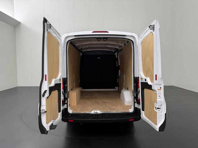 Ford TRANSIT 2.0TDCi 130PK L2H2 | Airco | Cruise | 3-Zits | Betimmering
