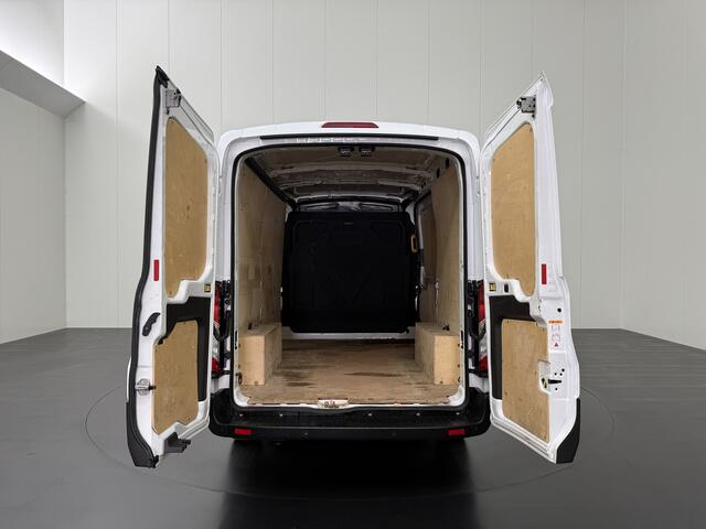 Ford TRANSIT 2.0TDCI 130PK L2H2 | Airco | Cruise | 3-Zits | Betimmering