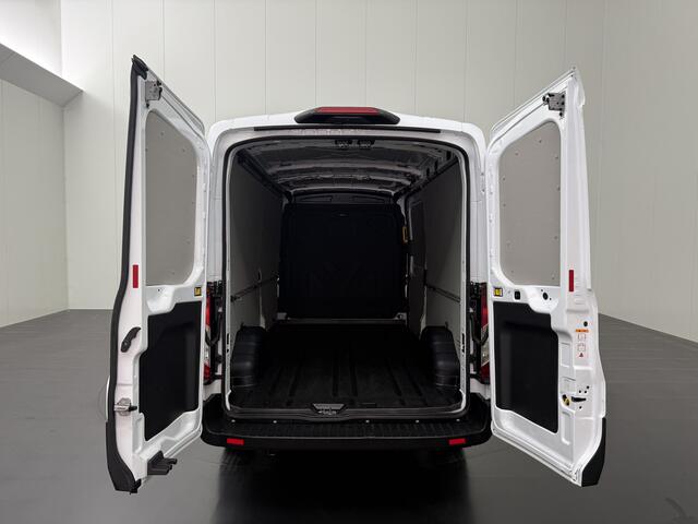 Ford TRANSIT 2.0TDCi 130PK L3H2 | Multimedia | Camera | Airco | Cruise | 3-Zits | Betimmering