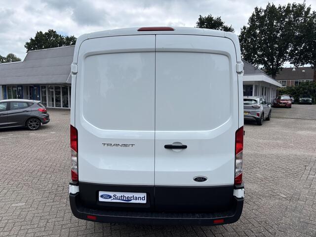 Ford TRANSIT 350 2.0 TDCI L2H2 Trend | SCI 130pk | 3 zits | Voorruit verwarming | Cruise control | Parkeersensoren