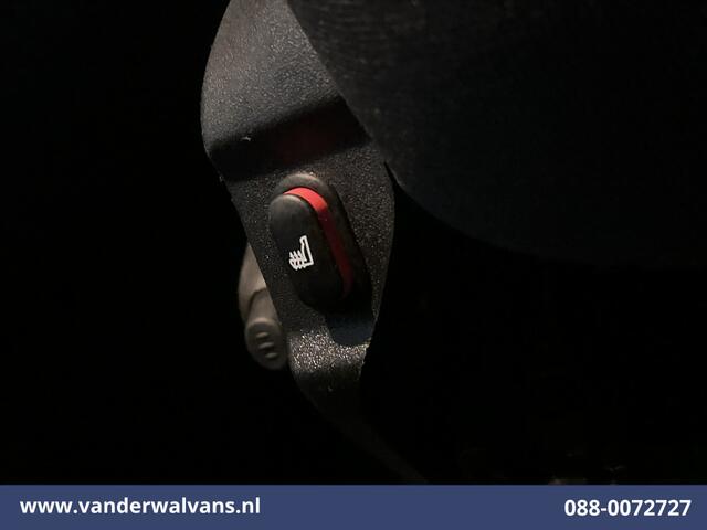 Ford TRANSIT 2.0 TDCI L2H2 Euro6 Airco | Imperiaal | 2800kg Trekhaak | Cruisecontrol | Stoelverwarming Elektrisch verstelbare bestuurdersstoel, Sidebars, Parkeersensoren, Bijrijdersbank