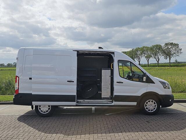 Ford TRANSIT 310 2.0 TDCI L3H2 Trend Cruise Control, Airco, Pdc, Camera, Lane-assist, Stoelverwarming, Euro6 131 PK!