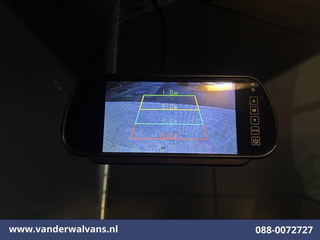 Ford TRANSIT 2.0 TDCI 131pk Bakwagen Laadklep Zijdeur Euro6 Airco | Navigatie | Camera | Apple Carplay Android Auto, Cruisecontrol, Stoelverwarming