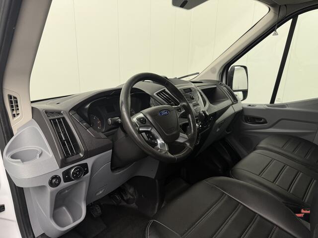 Ford TRANSIT 2.0TDCI 130PK L2H2 Euro 6 | 2800Kg Trekhaak | Airco | Cruise | 3-Zits
