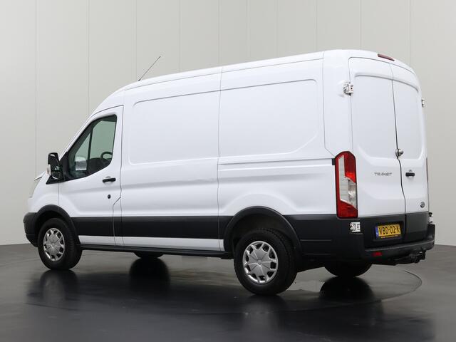 Ford TRANSIT 2.0TDCI 130PK L2H2 Euro 6 | 2800Kg Trekhaak | Airco | Cruise | 3-Zits