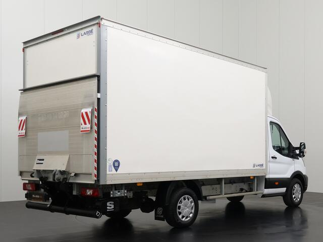 Ford TRANSIT 2.0TDCi 130PK Bakwagen+Laadklep | Airco | Cruise | 3-Zits | Dakspoiler