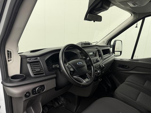 Ford TRANSIT 2.0TDCi 130PK Bakwagen+Laadklep | Airco | Cruise | 3-Zits | Dakspoiler