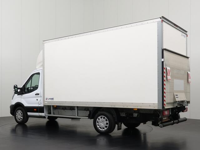 Ford TRANSIT 2.0TDCi 130PK Bakwagen+Laadklep | Airco | Cruise | 3-Zits | Dakspoiler