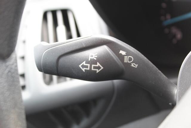 Ford TRANSIT CONNECT 1.5 TDCI L1 Trend Airco , Trekhaak , Mistlampen voor , Bluetooth Imperial+ladderrol , Laadruimte betimmering